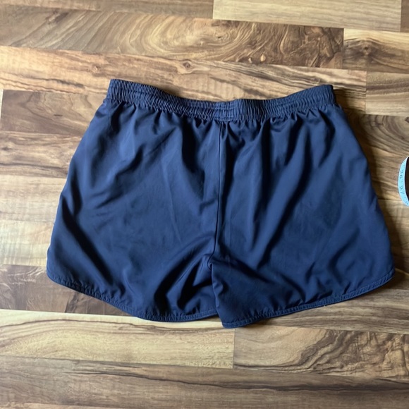 Gray Women’s Reebok Athletic Shorts, Size S - Picture 6 of 6